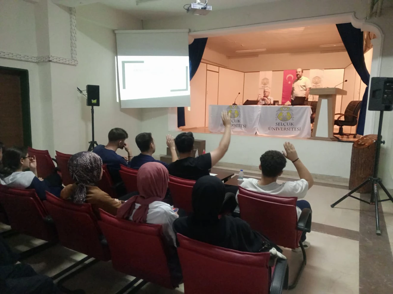 Güneysınır MYO’da Yeni Öğrencilere Oryantasyon Eğitimi